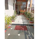 Hotel Gayatri Residency, Agra